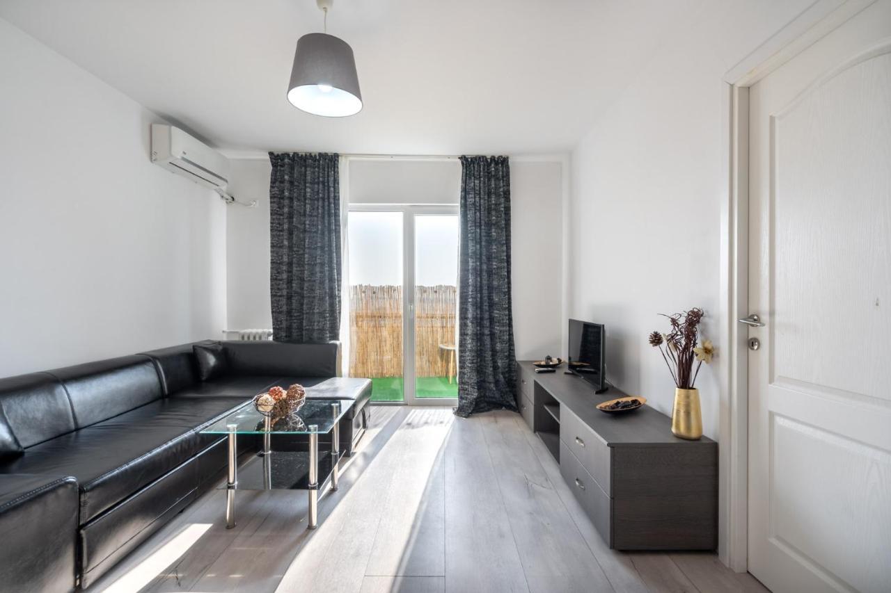 Central Apartment Tower Бухарест Экстерьер фото